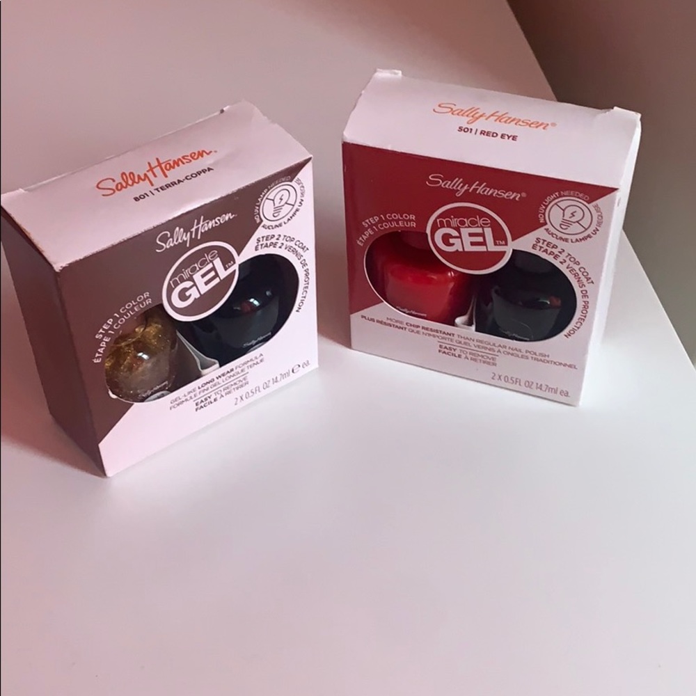 Brand new Sally Hansen Miracle gel bundles 4 sale